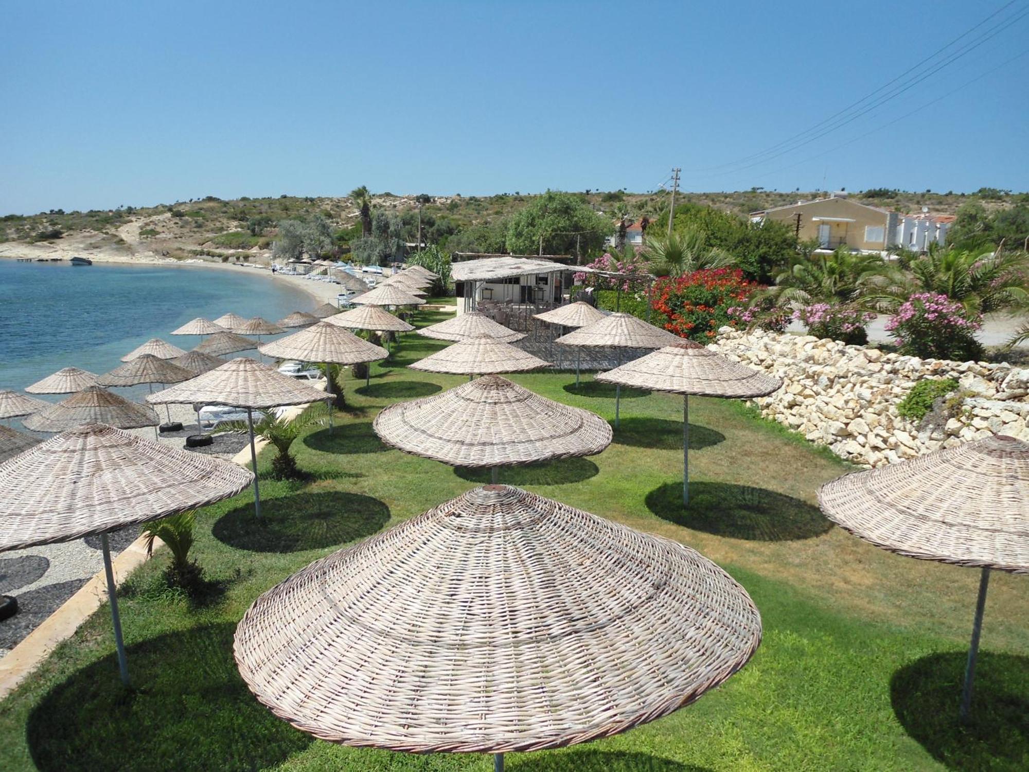 Teras Motel Foça Exterior foto