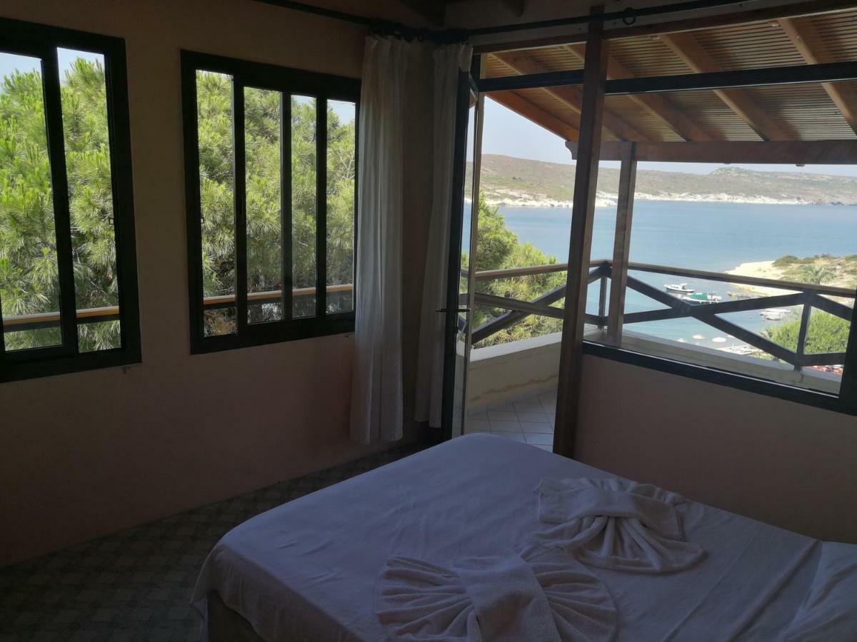 Teras Motel Foça Exterior foto